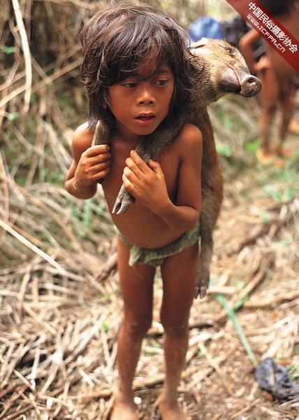 HPA7CD-3977-印度尼西亚丛林里的孩子05.jpg